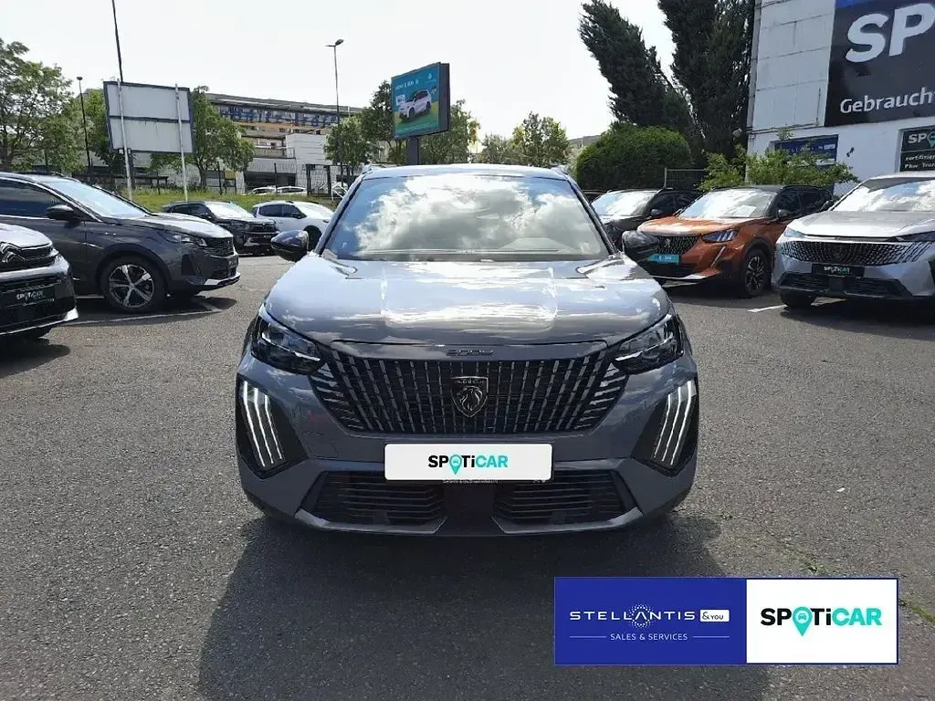 Gebraucht Peugeot 2008 GT 131 PS (96 kW) 2024 Grau SUV