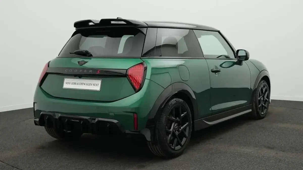 Gebraucht Mini John Cooper Works 204 PS (150 kW) 2025 Grün Kleinwagen