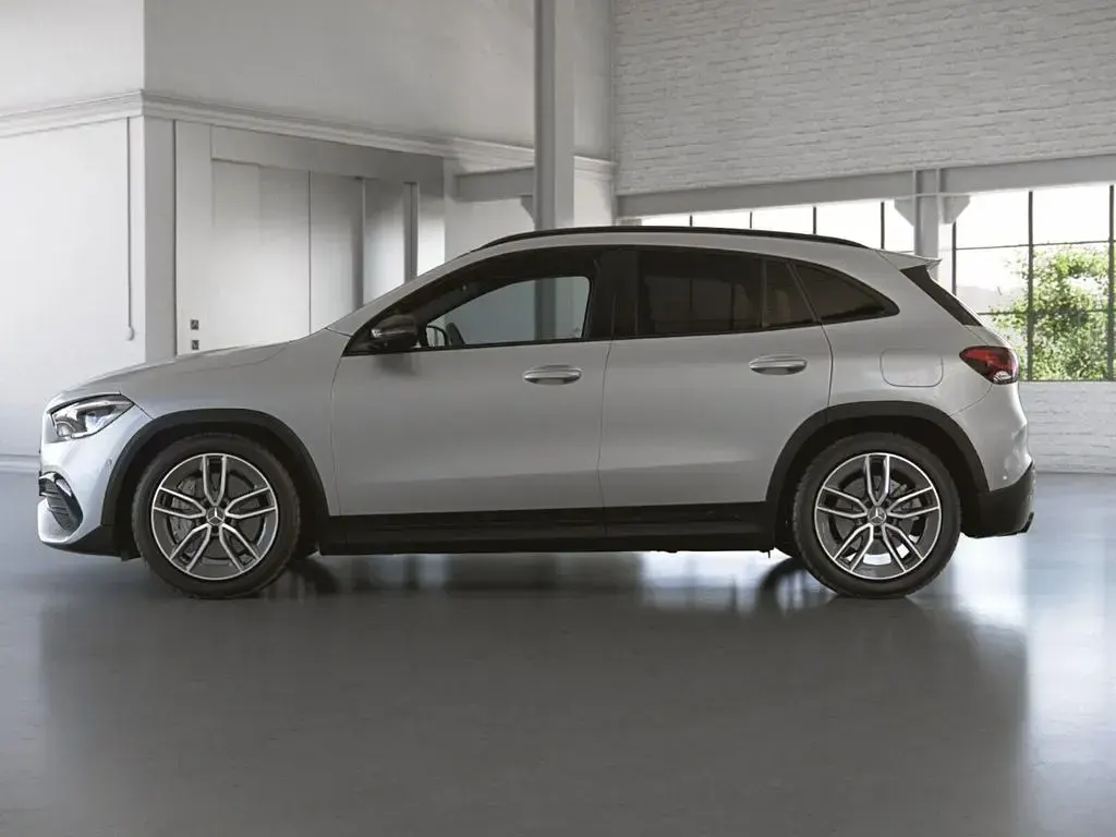 Gebraucht Mercedes GLA35 AMG AMG 306 PS (225 kW) 2022 Iridiumsilber metallic SUV