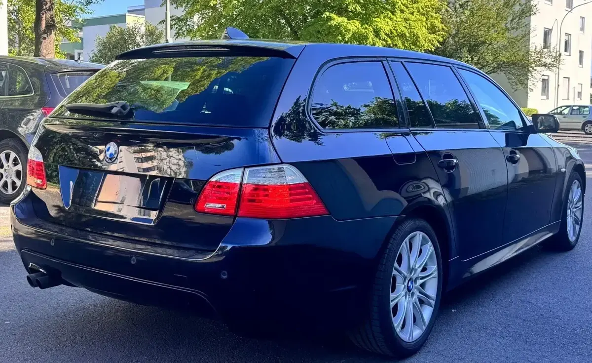 Gebraucht BMW 530 M Sport 272 PS (200 kW) 2009 Schwarz Kombi