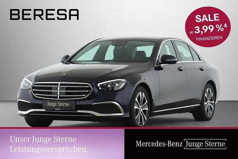 Blau Gebraucht 2023 Mercedes E300 Exclusive Limousine | 38.980 € (Superpreis) - Bild 1/3