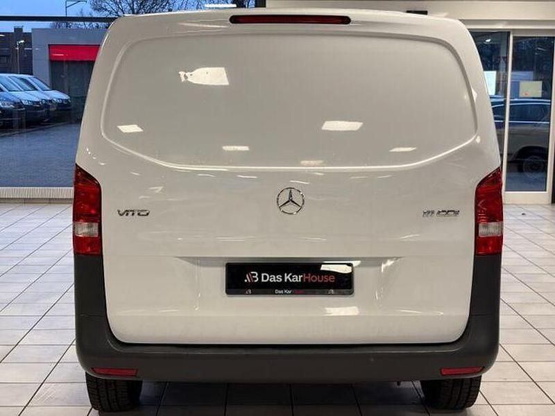 Gebraucht Mercedes Vito 114 PS (83 kW) 2018 Weiß Van