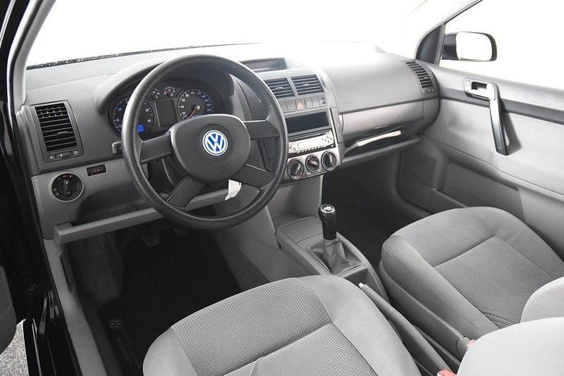 Gebraucht VW Polo Trendline 64 PS (47 kW) 2002 Schwarz Limousine