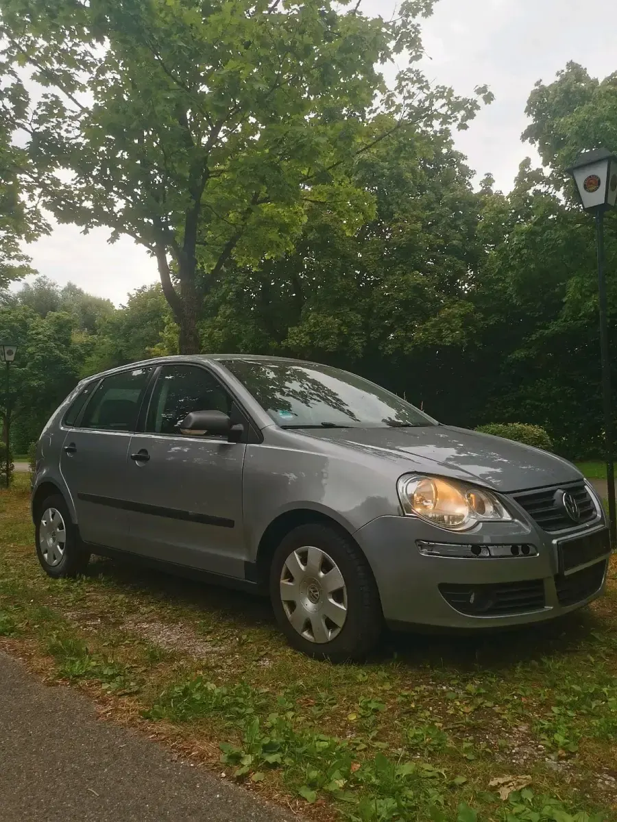 Gebraucht VW Polo 75 PS (55 kW) 2006 Silber Kleinwagen