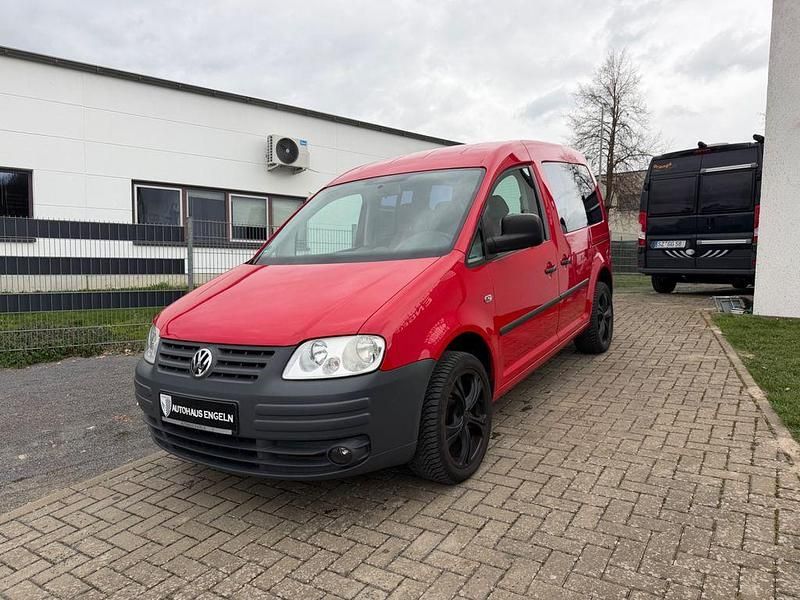 Gebraucht VW Caddy Team 80 PS (58 kW) 2010 Rot Van / Kleinbus