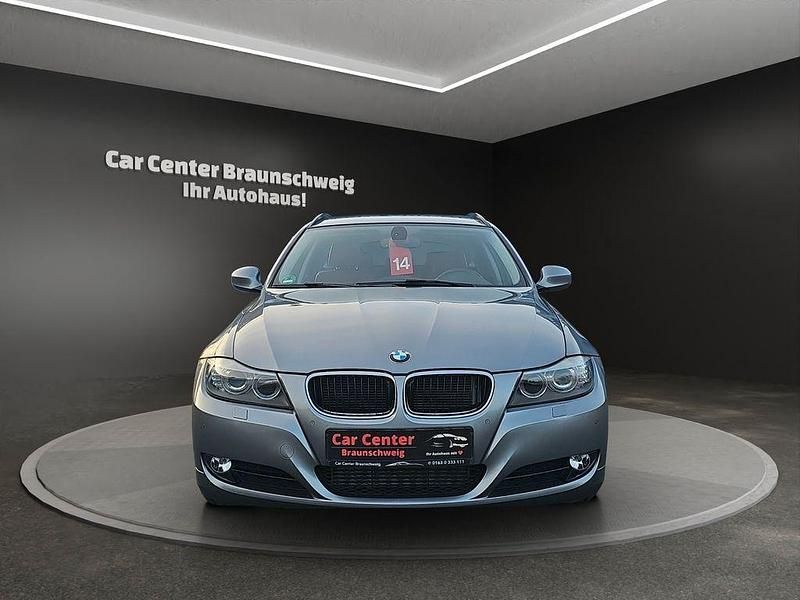 Gebraucht BMW 320 M Sport 184 PS (135 kW) 2012 Grau Kombi