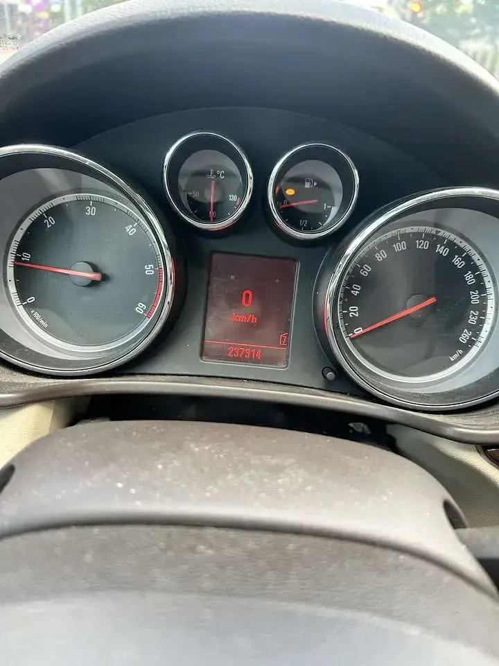 Gebraucht Opel Insignia Sport 131 PS (96 kW) 2009 Kombi