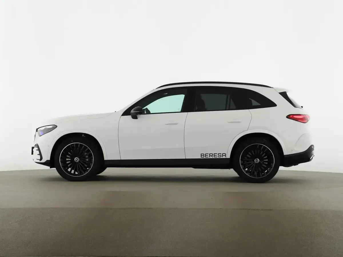 Gebraucht Mercedes GLC450 AMG 367 PS (269 kW) 2026 Schwarz SUV