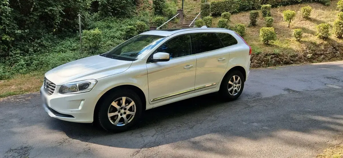 Gebraucht Volvo XC60 Linje Inscription 220 PS (161 kW) 2015 Weiß SUV