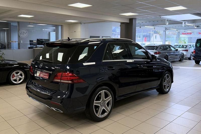 Gebraucht Mercedes GLE350 AMG 258 PS (189 kW) 2019 Blau SUV