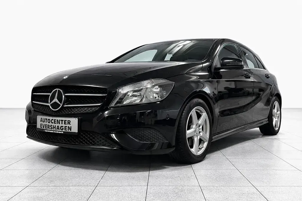 Brugt Mercedes A180 122 HK (89 kW) 2014 Sort Sedan