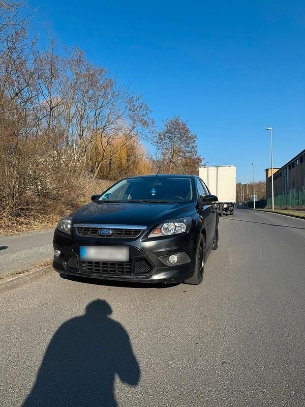 Gebraucht Ford Focus 116 PS (85 kW) 2009 Limousine