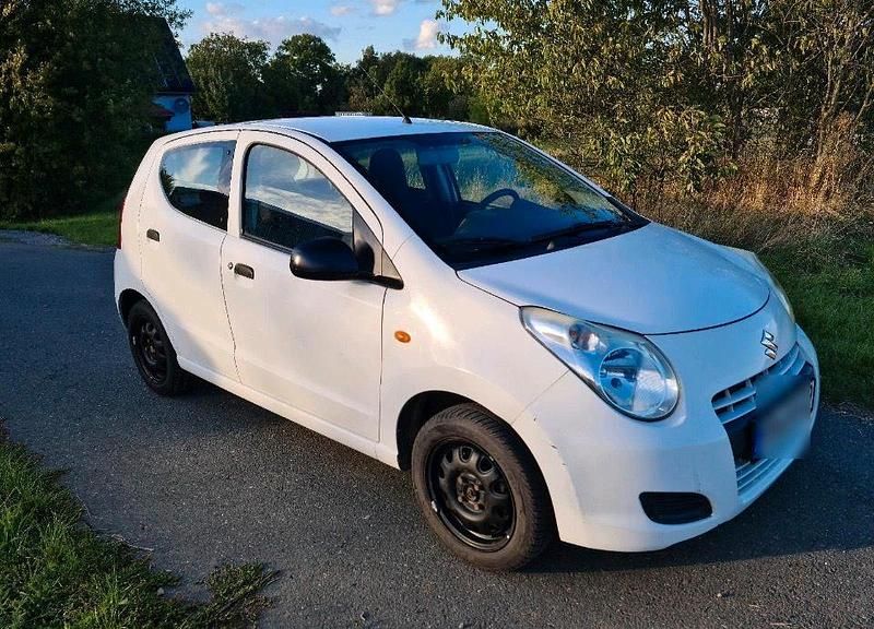 Weiß Gebraucht 2011 Suzuki Alto Kleinwagen | 3.600 € (Fairer Preis) - Bild 1/4