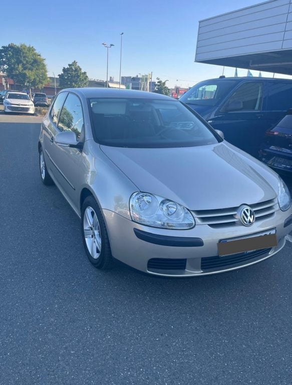 Silber Gebraucht 2004 VW Golf V Limousine | 4.222 € (Fairer Preis) - Bild 1/4