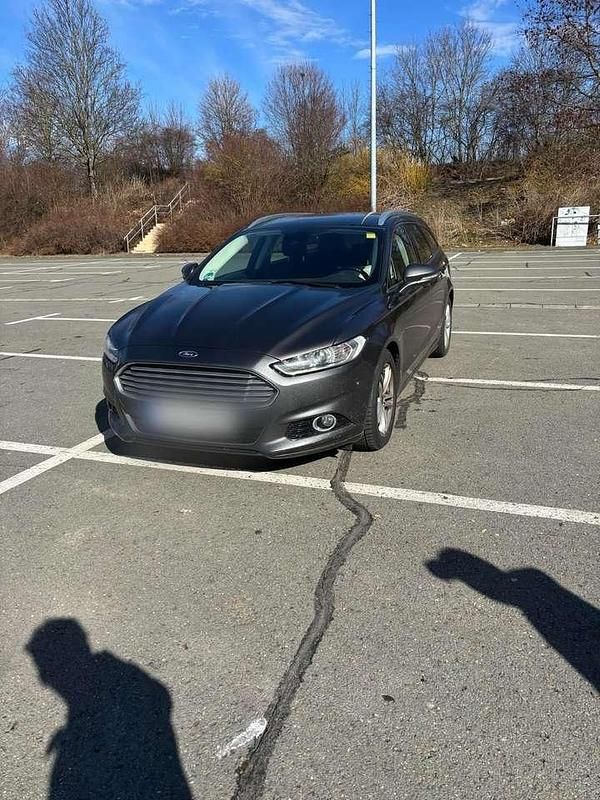 Gebraucht Ford Mondeo Trend 160 PS (117 kW) 2015 Grau Kombi