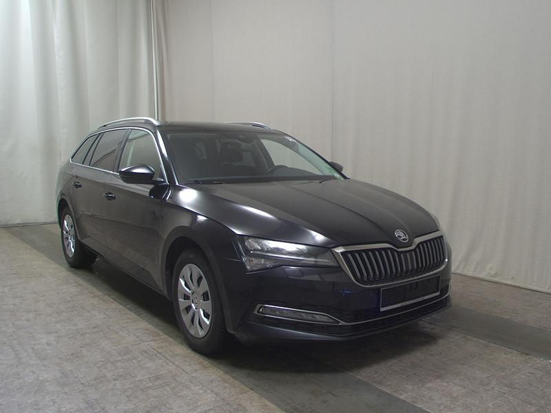 Gebraucht Skoda Superb Style 150 PS (110 kW) 2021 Schwarz Kombi
