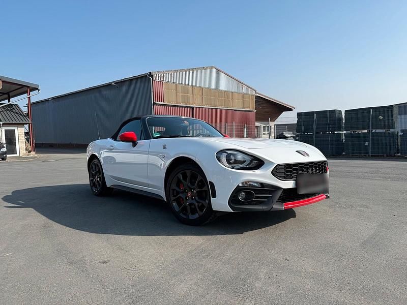 Gebraucht Abarth 124 Spider 170 PS (125 kW) 2018 Weiß Cabrio