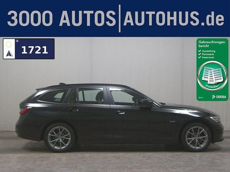 Gebraucht BMW 320e Advantage 204 PS (150 kW) 2022 Schwarz Kombi