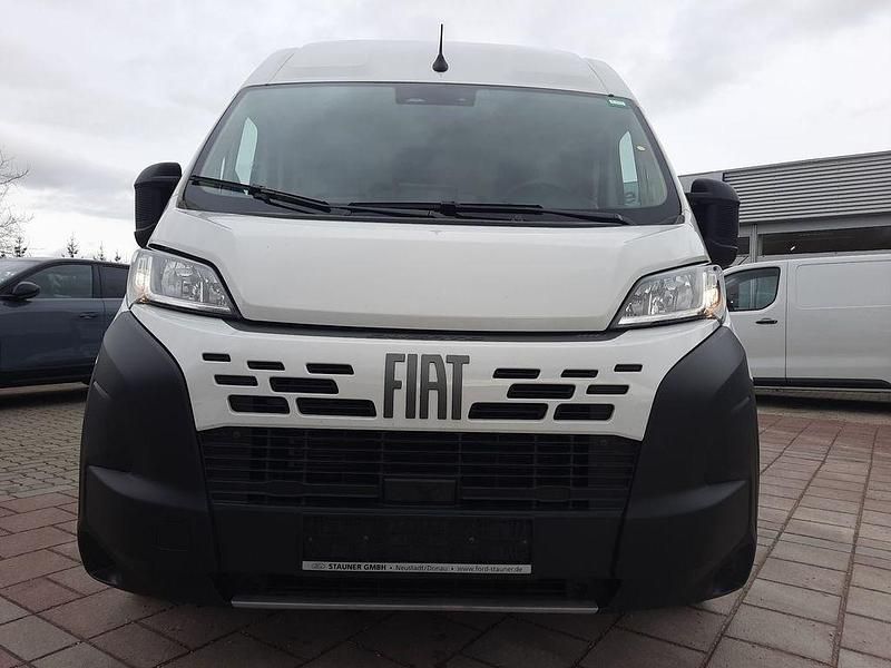 Gebraucht Fiat Ducato 140 PS (102 kW) 2024 Ducato weiß Van