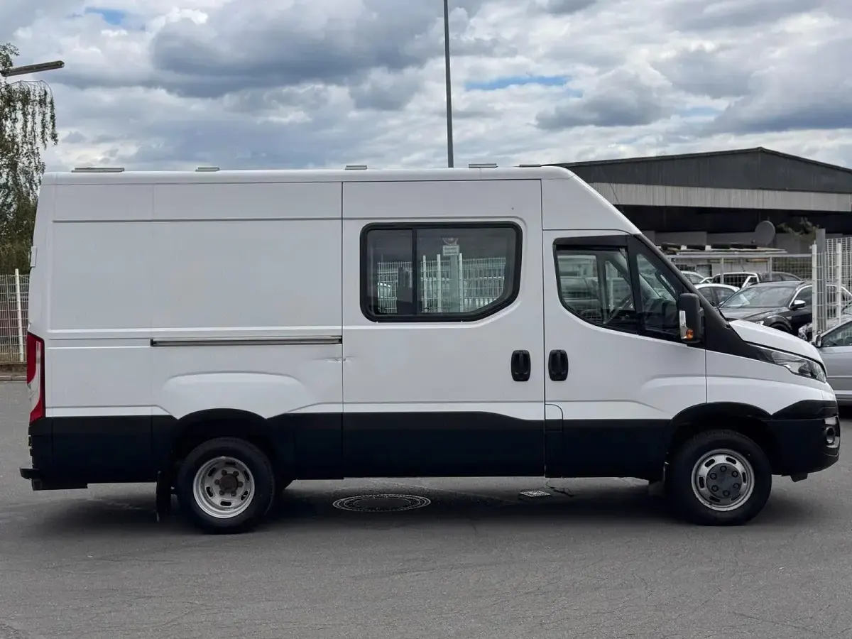 Occasion Iveco Daily 170 ch (125 kW) 2016 Blanc Monospace