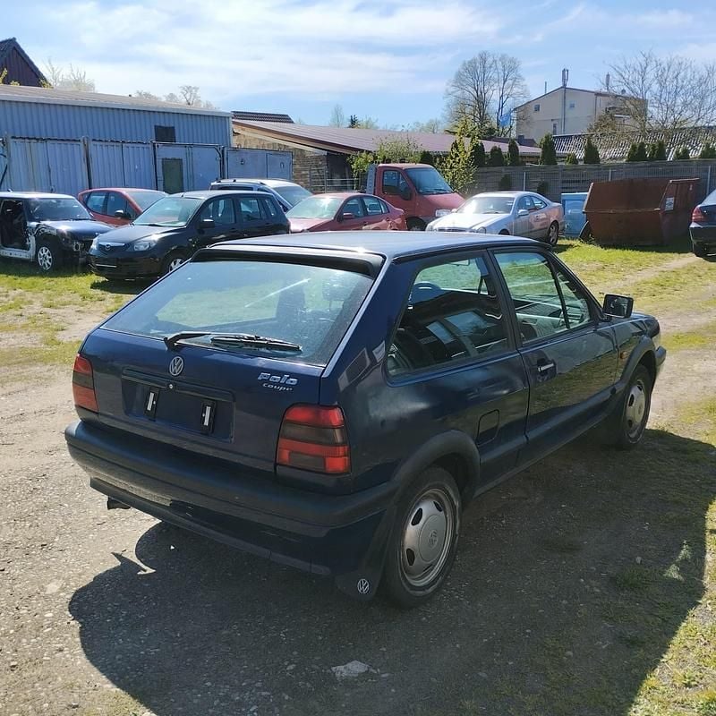 Second-hand VW Polo 45 CP (33 kW) 1994 Albastru Coupe