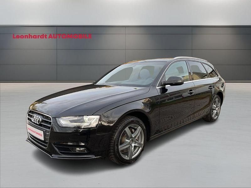 Schwarz Gebraucht 2012 Audi A4 Ambiente Kombi | 10.990 € (Etwas zu teuer) - Bild 1/4