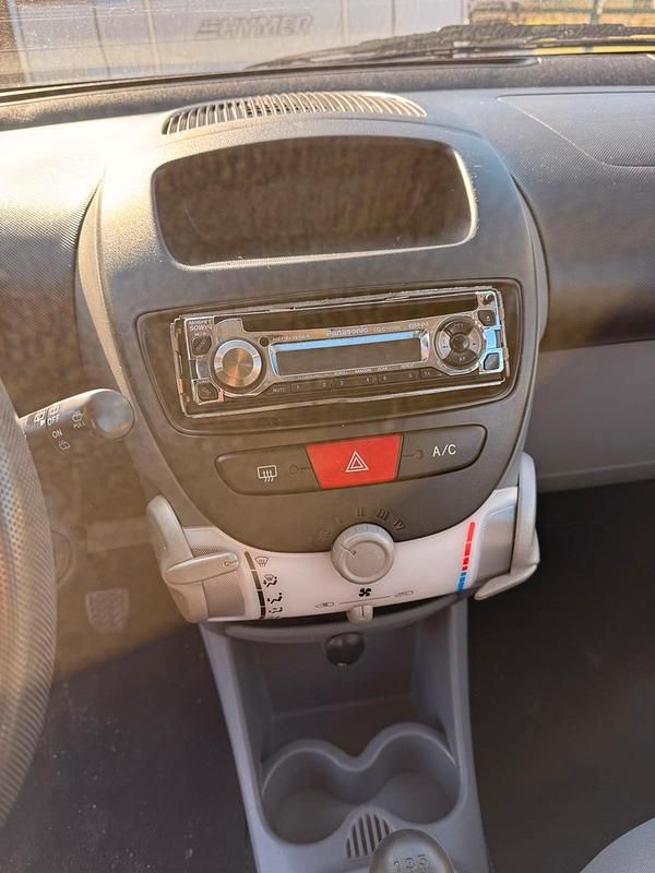 Gebraucht Peugeot 107 68 PS (50 kW) 2005 Gelb Kleinwagen