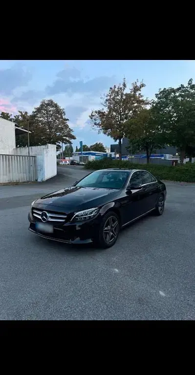 Gebraucht Mercedes C200 AMG 160 PS (117 kW) 2020 Schwarz Limousine