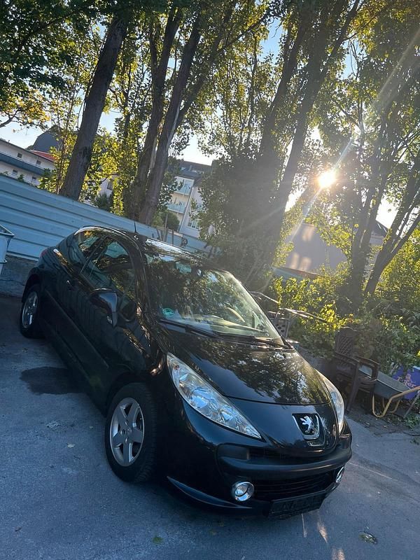 Schwarz Gebraucht 2009 Peugeot 207 Kleinwagen | 2.000 € (Fairer Preis) - Bild 1/4