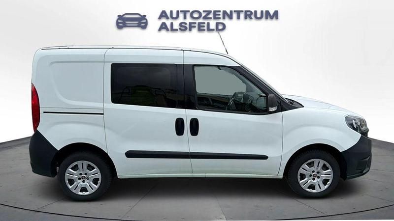 Gebraucht Fiat Doblò 95 PS (69 kW) 2019 Weiß Van / Kleinbus