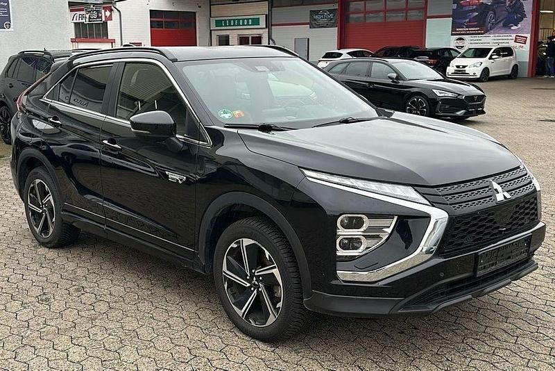 Schwarz Gebraucht 2023 Mitsubishi Eclipse Cross Select SUV | 18.000 € (Superpreis) - Bild 1/4