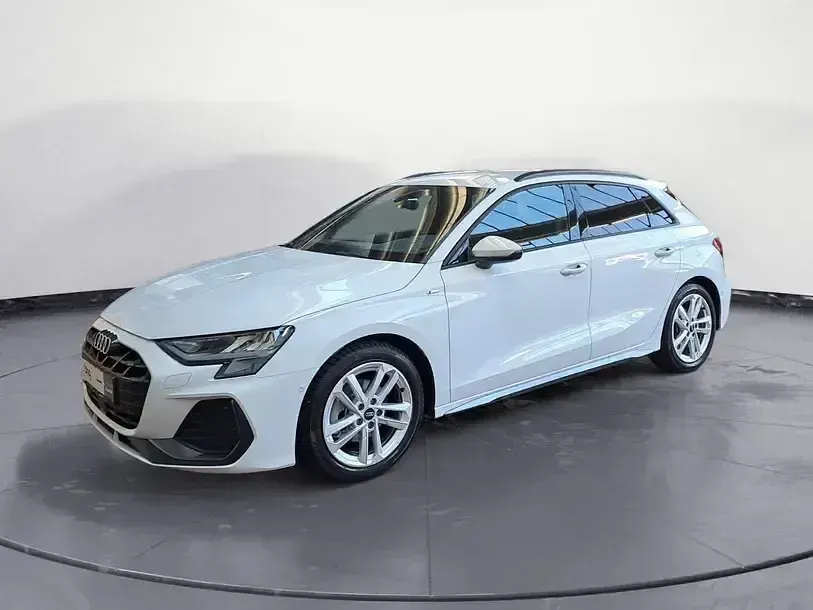 Gebraucht Audi A3 S-Line 150 PS (110 kW) 2025 Gletscherweiß metallic Limousine