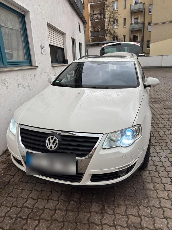 Gebraucht VW Passat 200 PS (147 kW) 2009 Weiß Kombi