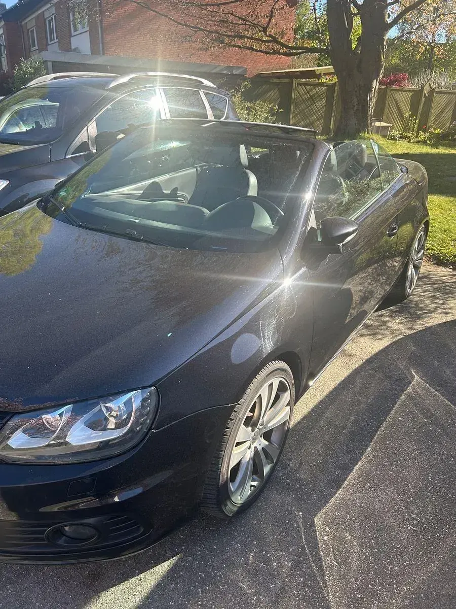 Gebraucht VW Eos Exclusive 140 PS (102 kW) 2013 Schwarz Cabrio