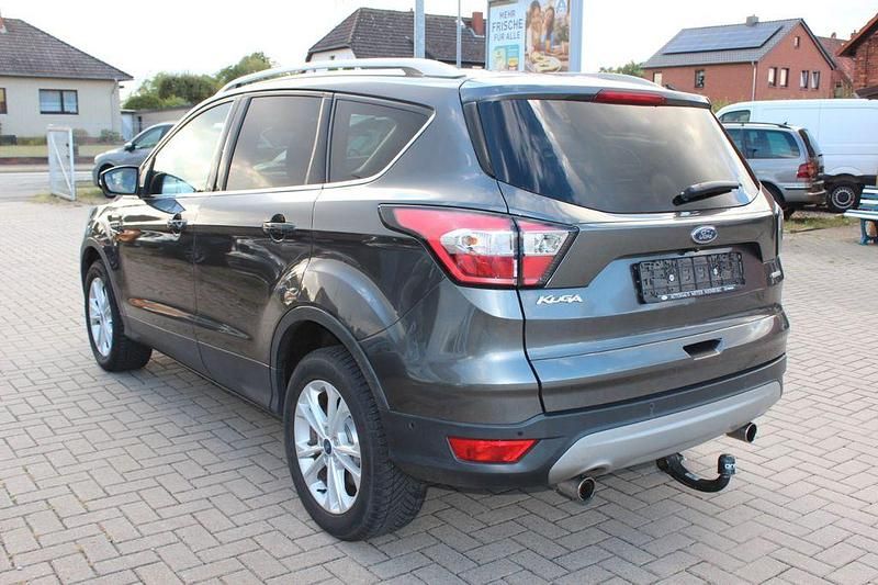 Gebraucht Ford Kuga Titanium 150 PS (110 kW) 2018 Magnetic SUV