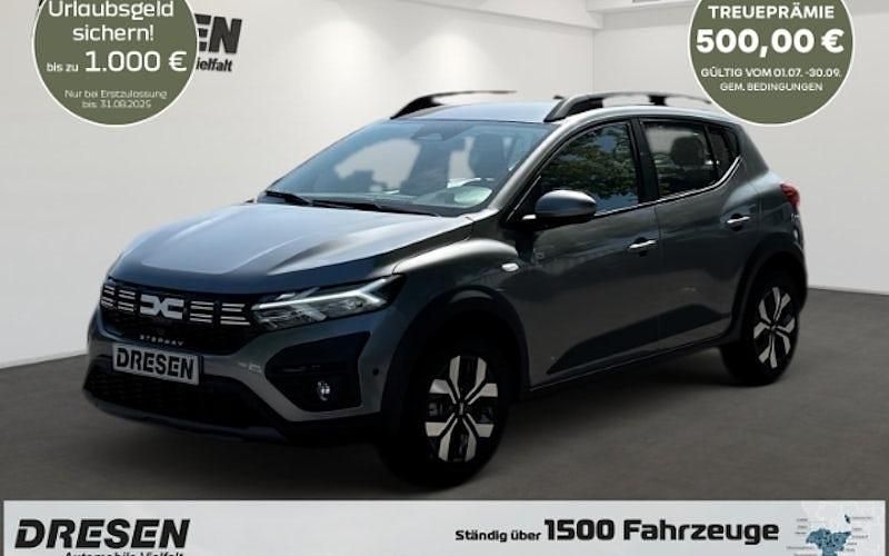 Grau Neu 2025 Dacia Sandero Expression Kleinwagen | 22.135 € (Fairer Preis) - Bild 1/4