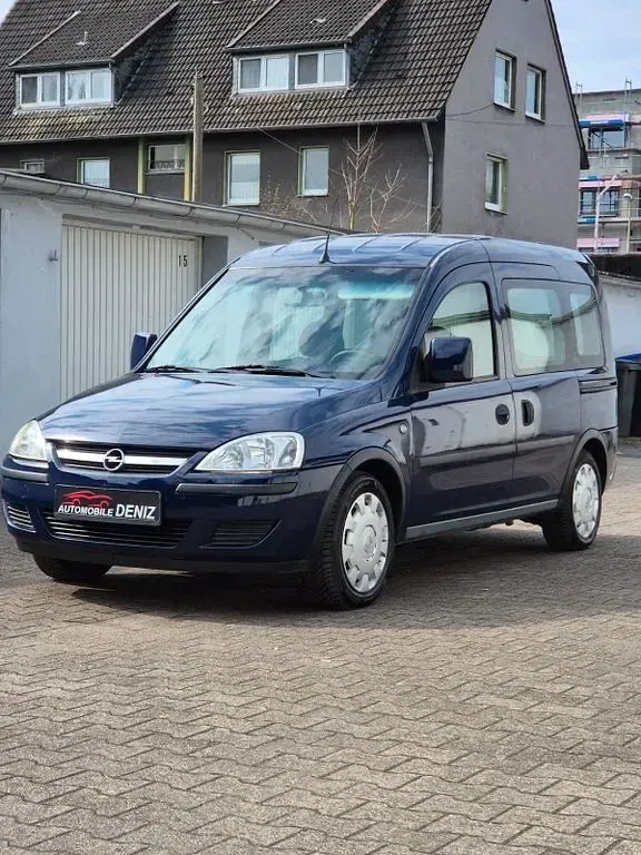 Usata Opel Combo Basis 94 CV (69 kW) 2007 Blu Monovolume