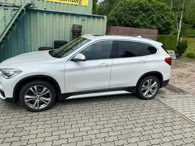 Gebraucht BMW X1 Sport Line 190 PS (139 kW) 2019 Weiß SUV