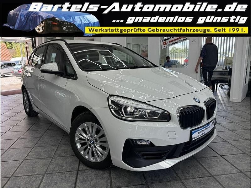 Weiß Gebraucht 2019 BMW 220 Active Tourer Advantage Van / Kleinbus | 21.900 € (Fairer Preis) - Bild 1/4