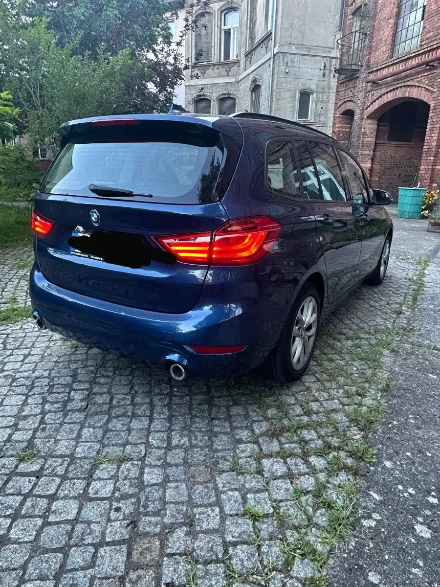 Gebraucht BMW 220 Gran Tourer 190 PS (139 kW) 2022 Blau Van / Kleinbus