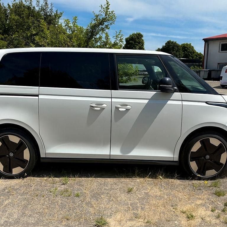 Weiß Gebraucht 2023 VW ID. Buzz Pro Van | 44.500 € (Guter Preis) - Bild 1/1