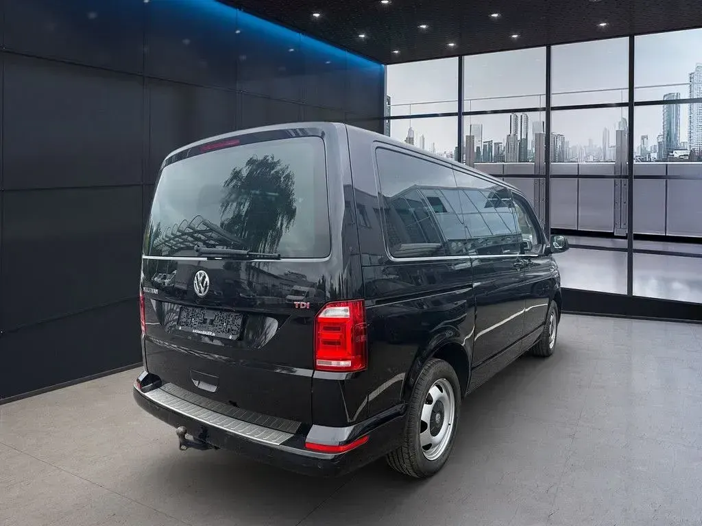 Gebraucht VW Multivan Comfortline 204 PS (150 kW) 2017 Schwarz Van / Kleinbus