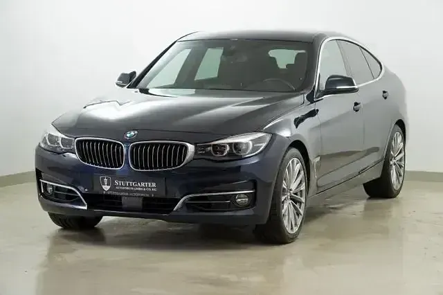 Gebraucht BMW 320 Luxury Line 184 PS (135 kW) 2019 Blau Limousine