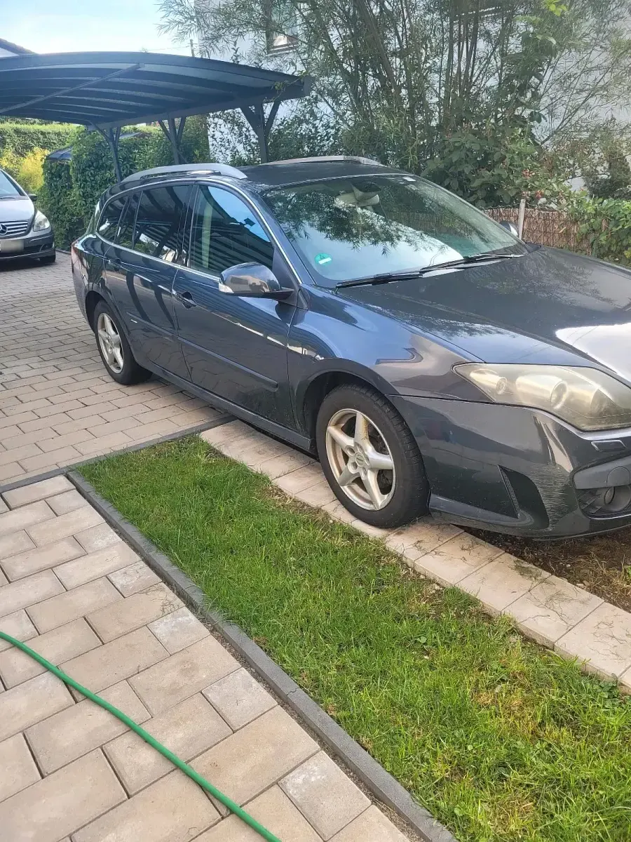 Gebraucht Renault Laguna III 150 PS (110 kW) 2008 Schwarz Kombi