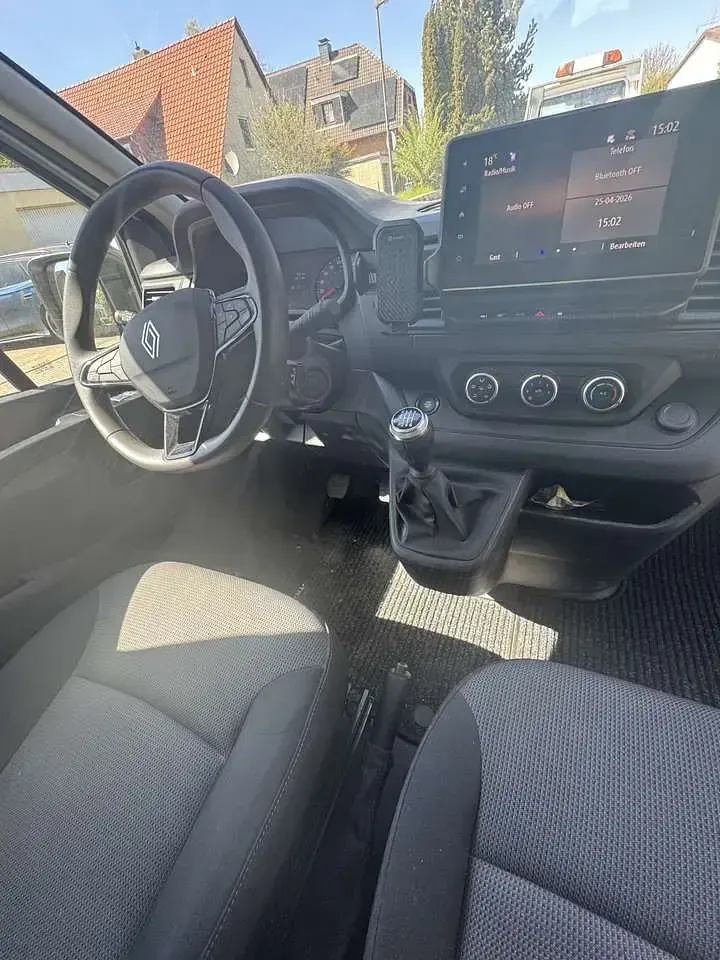 Gebraucht Renault Trafic Komfort 150 PS (110 kW) 2025 Van / Kleinbus