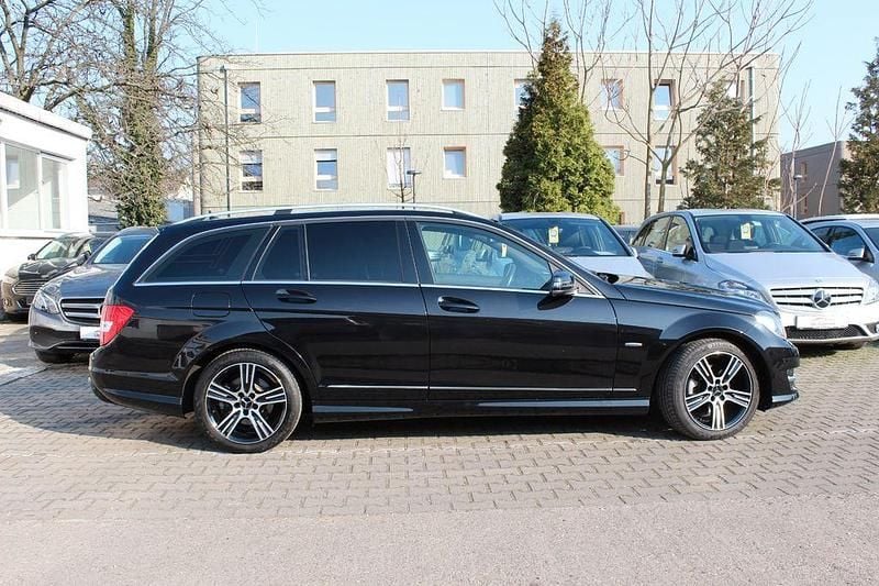 Gebraucht Mercedes C220 AMG 170 PS (125 kW) 2014 Schwarz Kombi