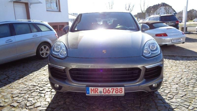 Gebraucht Porsche Cayenne S 385 PS (283 kW) 2017 Grau SUV