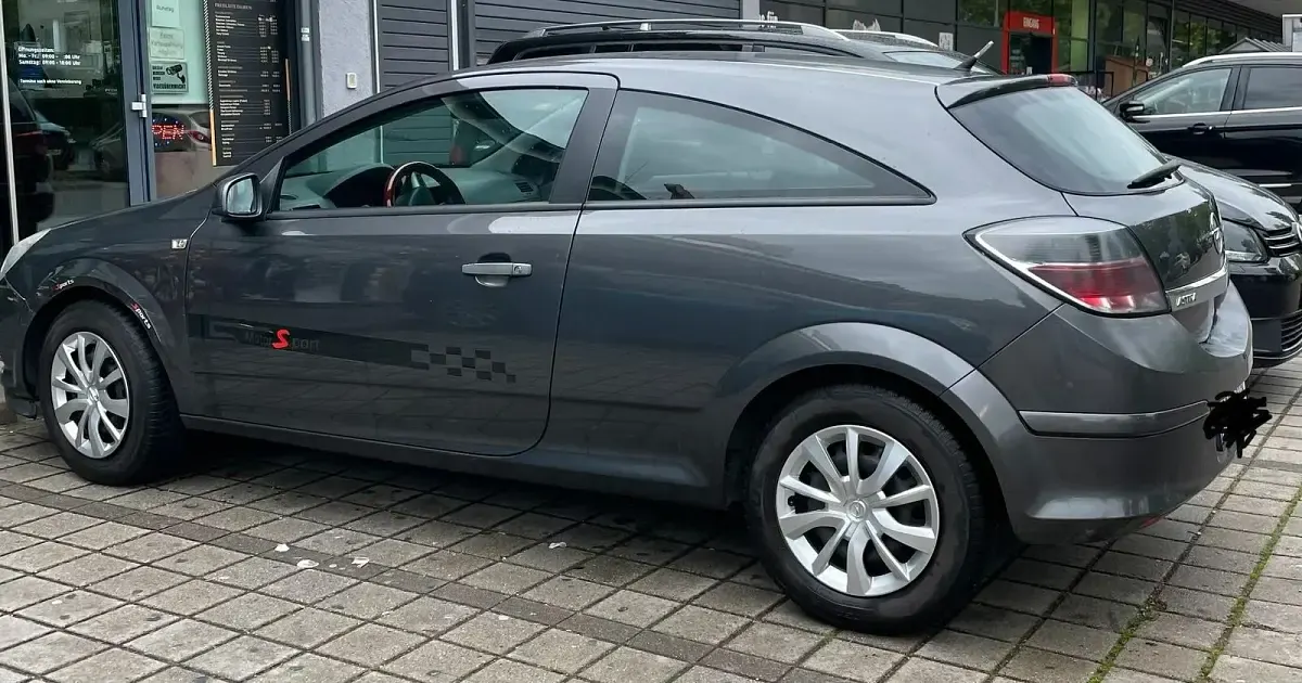 Gebraucht Opel Astra 116 PS (85 kW) 2009 Grau Kombi