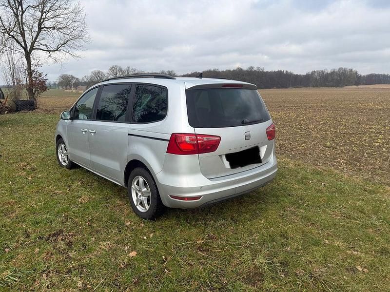 Gebraucht Seat Alhambra 140 PS (102 kW) 2014 Silber Van / Kleinbus