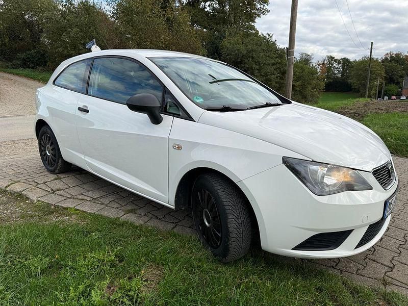 Weiß Gebraucht 2012 Seat Ibiza SC Reference Kleinwagen | 4.499 € (Guter Preis) - Bild 1/4